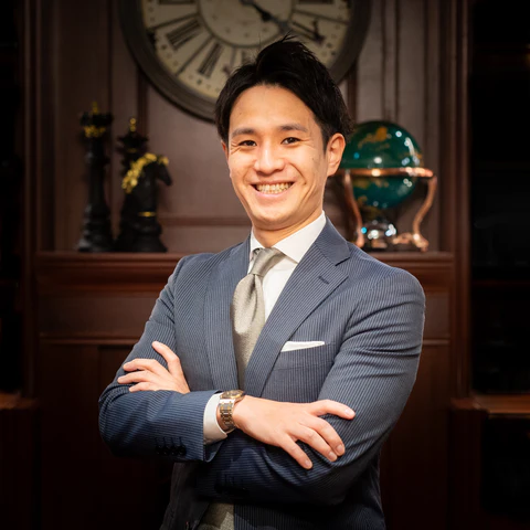 管理部 部長 芦野 佳津雄 写真