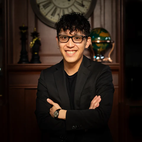 販売部 部長 岩本 優太 写真